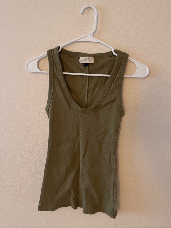 Universal Thread Tops - Universal Thread Olive Ribbed Scoop Tank